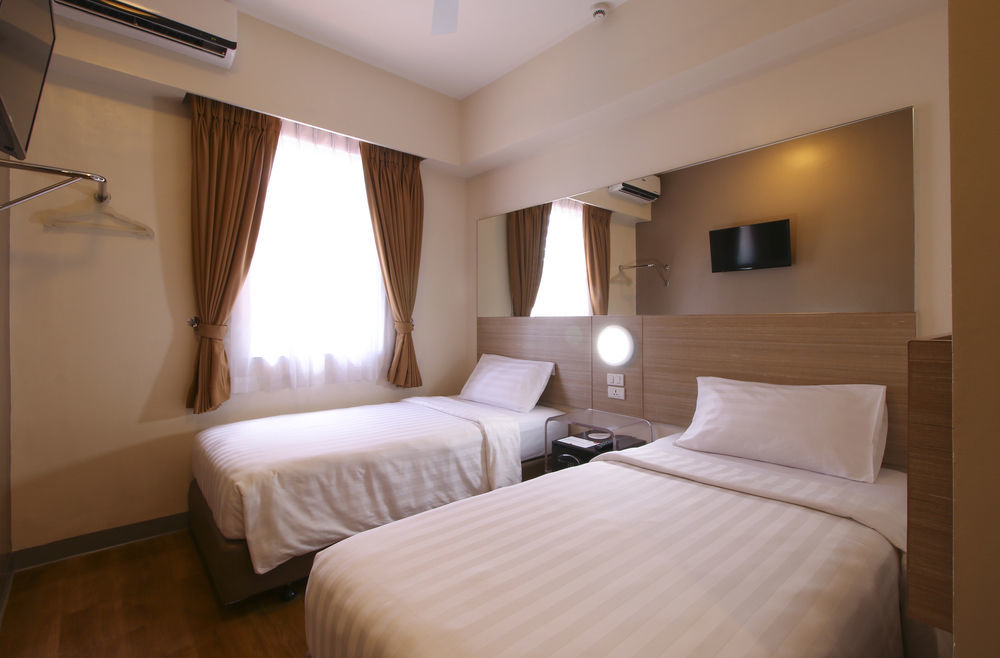 Red Planet Manila Aseana City Paranaque City Eksteriør billede
