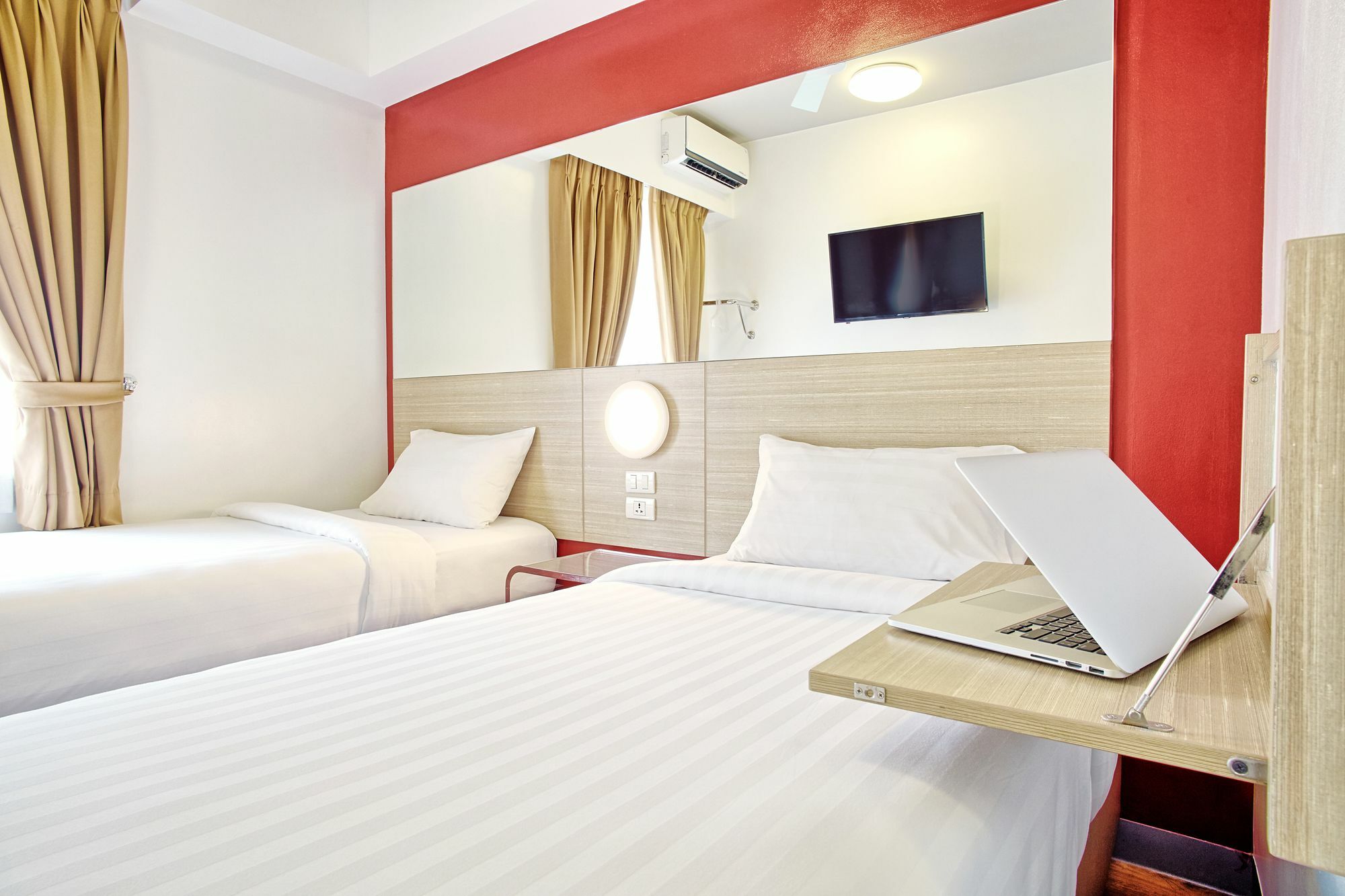 Red Planet Manila Aseana City Paranaque City Eksteriør billede
